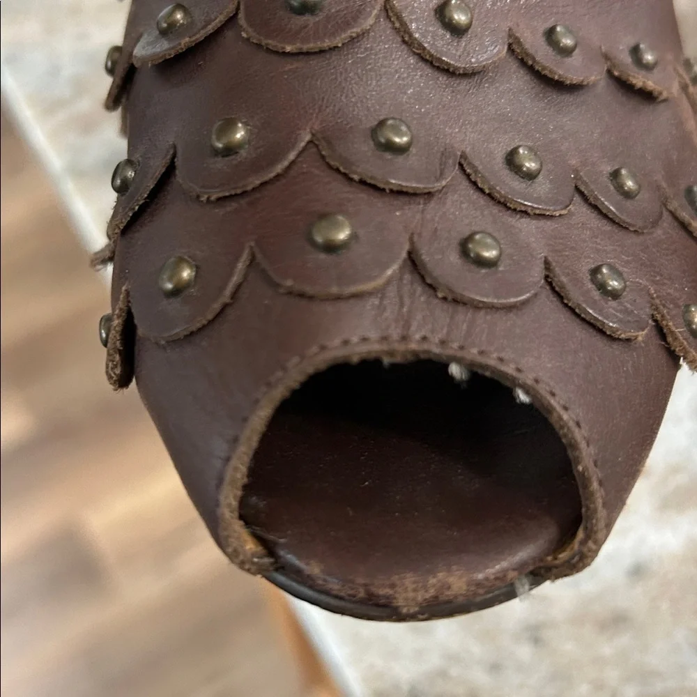 Schuler & Sons Philadelphia peep toe wedge shoes size 40 buckle strap brown
